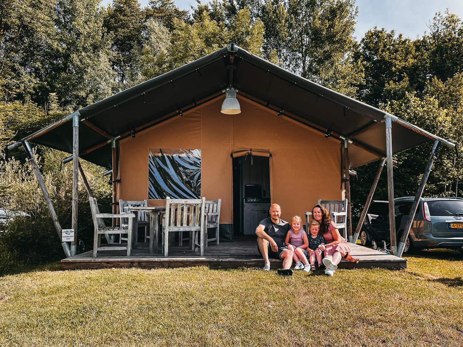 Отель Camping De Rammelbeek Латтроп Номер фото